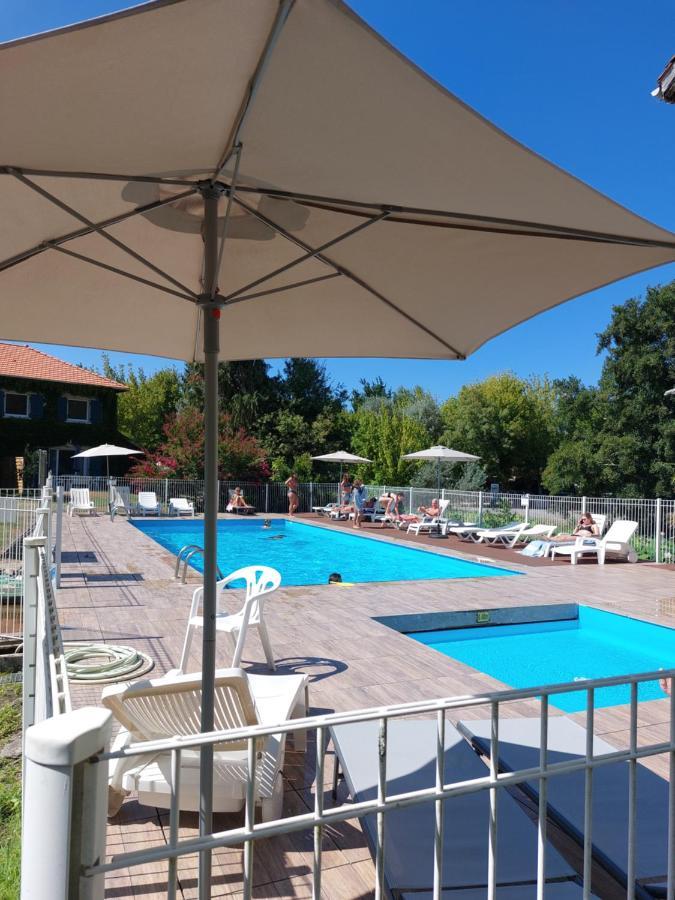 Camping Mobil - Domaine Du Vieux Moulin *