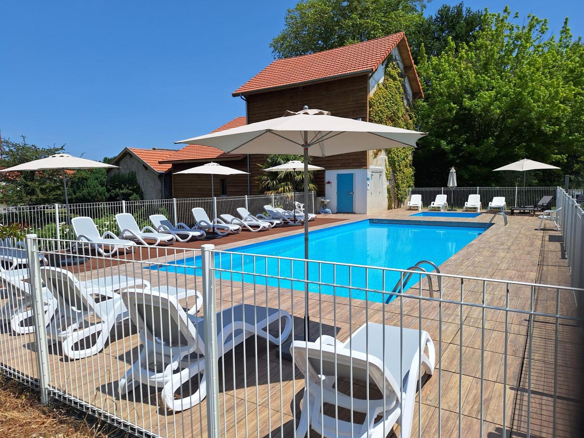 Mobil - Domaine Du Vieux Moulin Campsite